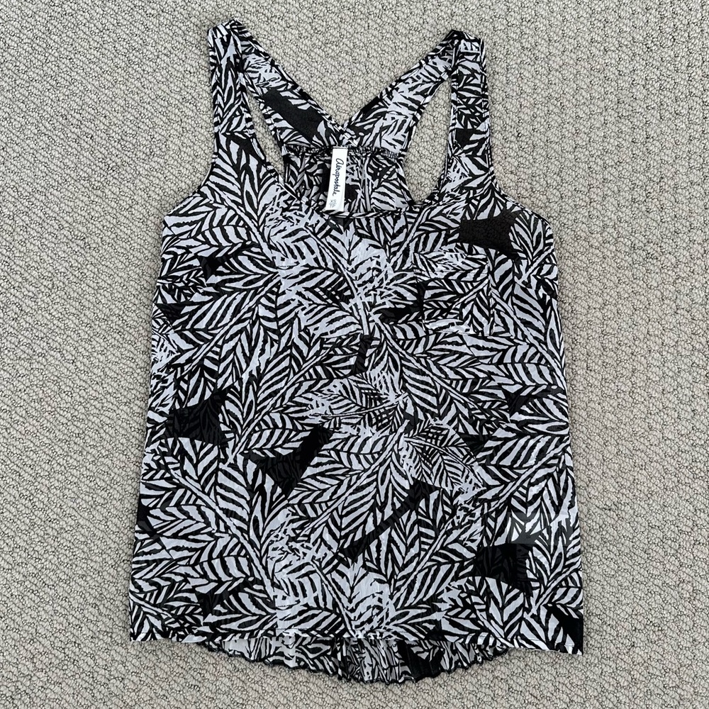 Aeropostale Floral Tank Top